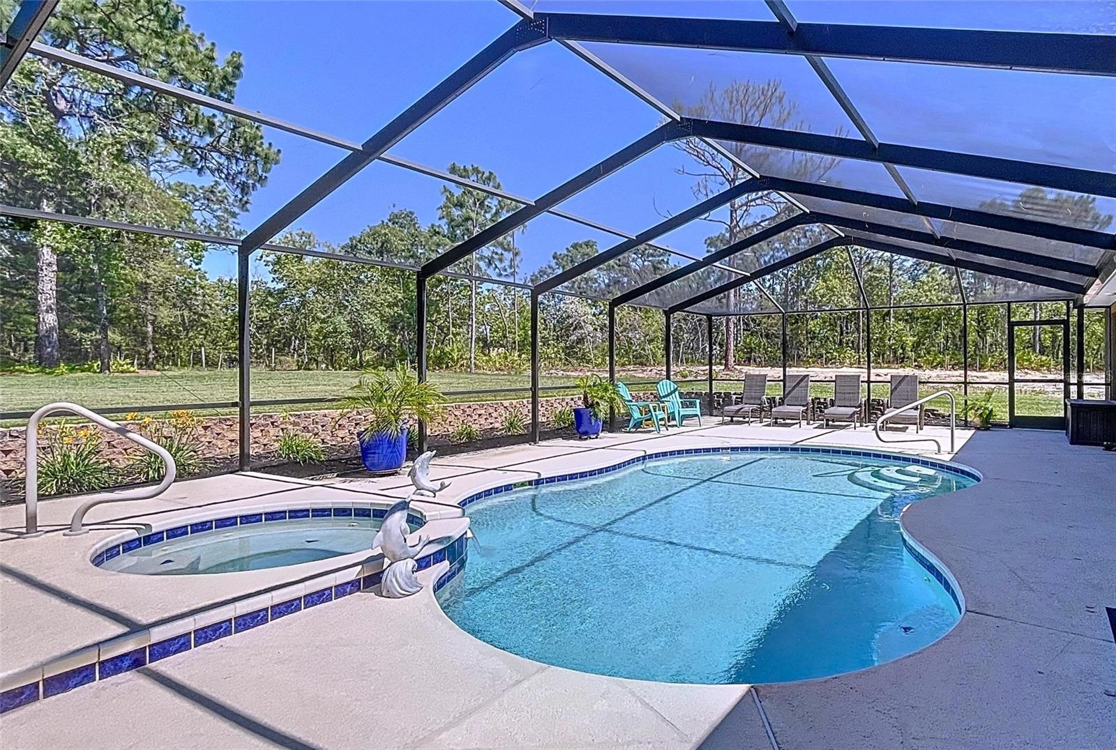 Listing photo id 78 for 9152 Bunting Road