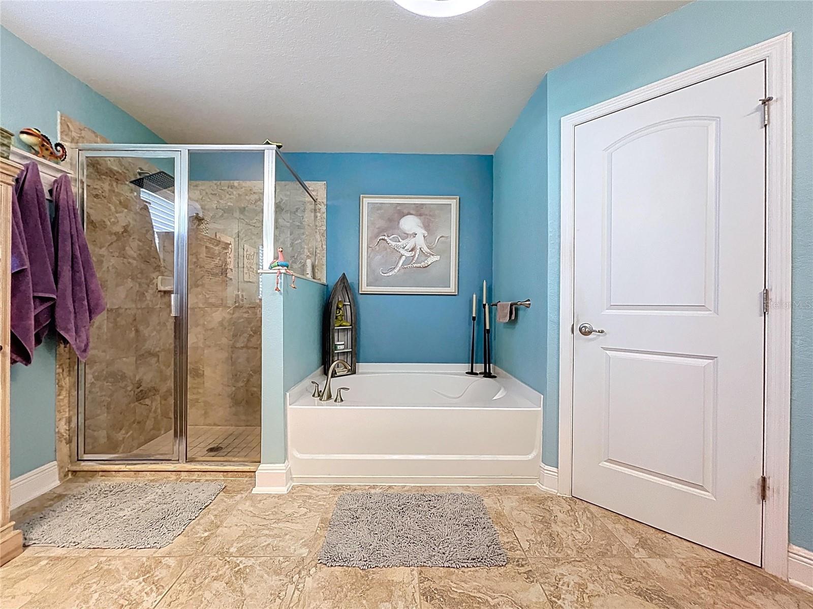 Listing photo id 7 for 9152 Bunting Road