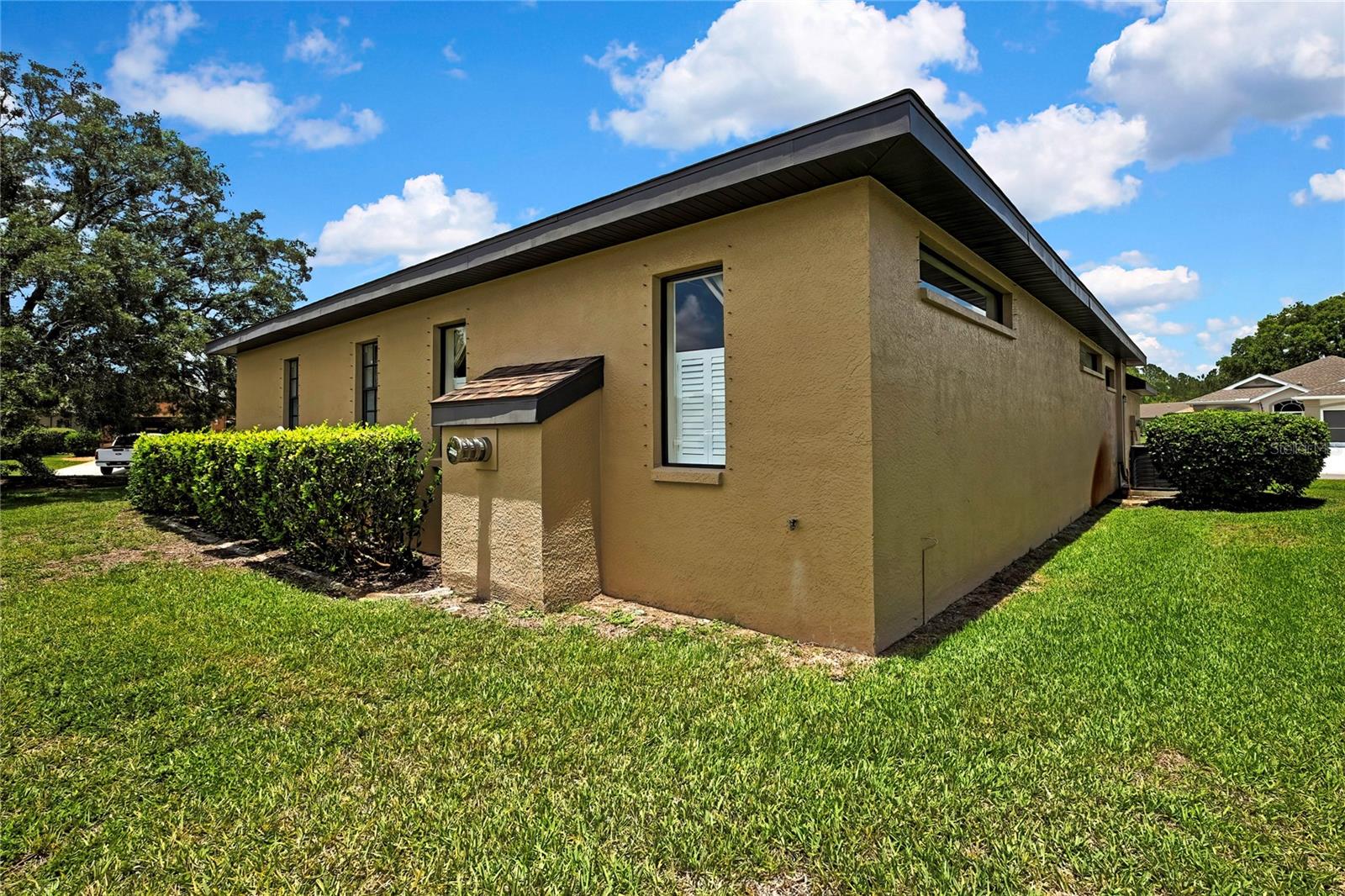 Image 9 of 36 For 10155 Duffy Circle