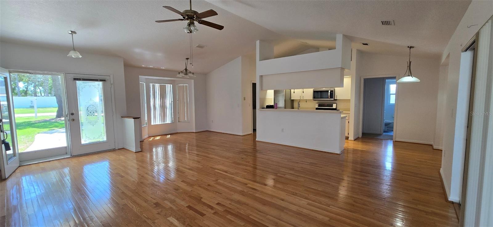 Image 3 of 22 For 4322 Dewberry Street