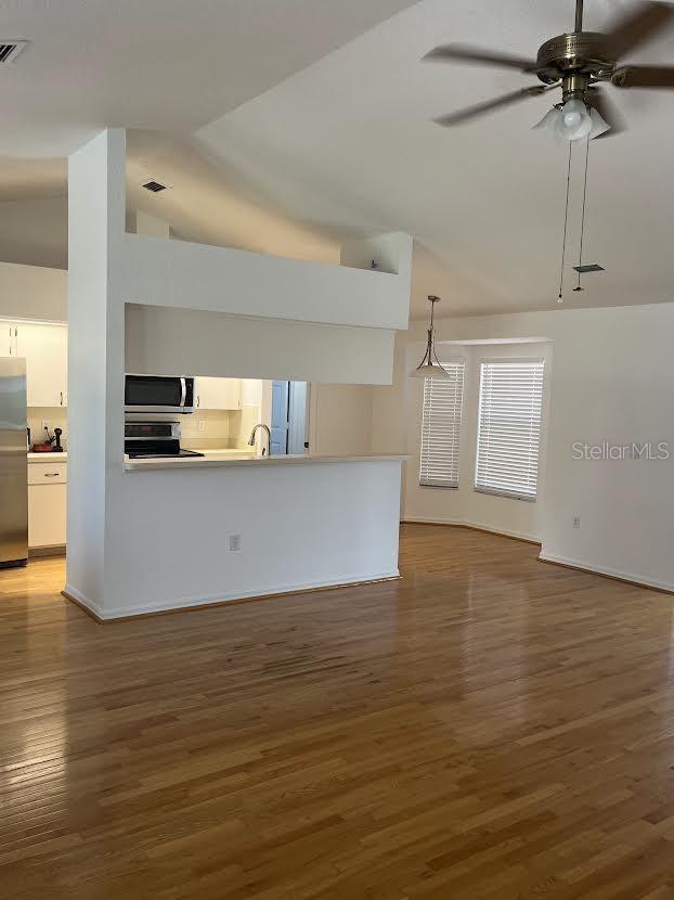 Image 9 of 22 For 4322 Dewberry Street