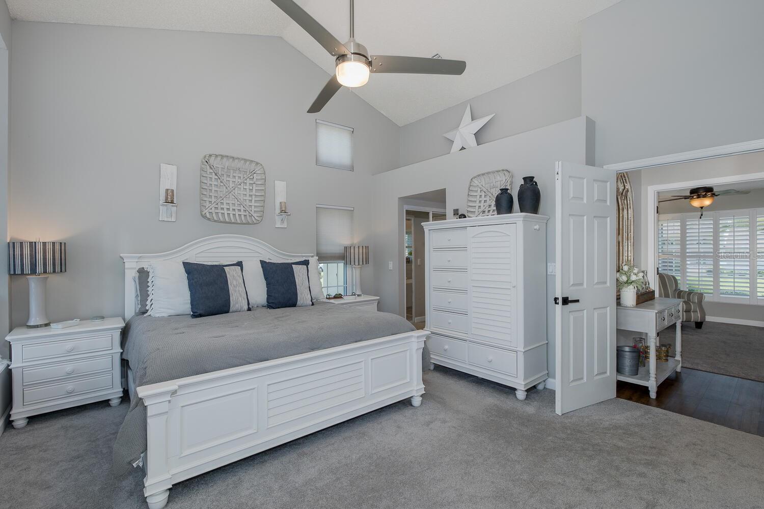 Listing photo id 18 for 1049 Larkin Road