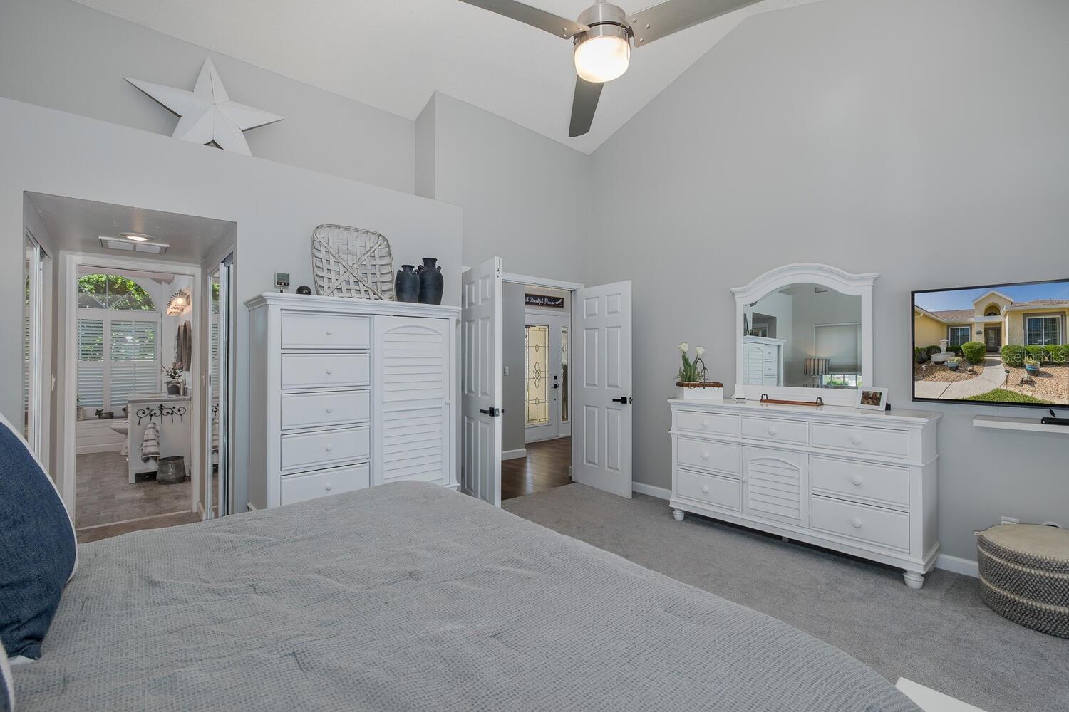Listing photo id 19 for 1049 Larkin Road