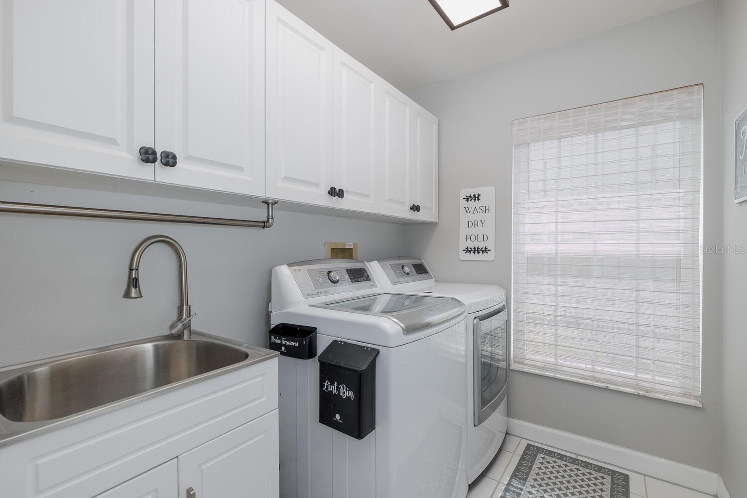 Listing photo id 33 for 1049 Larkin Road