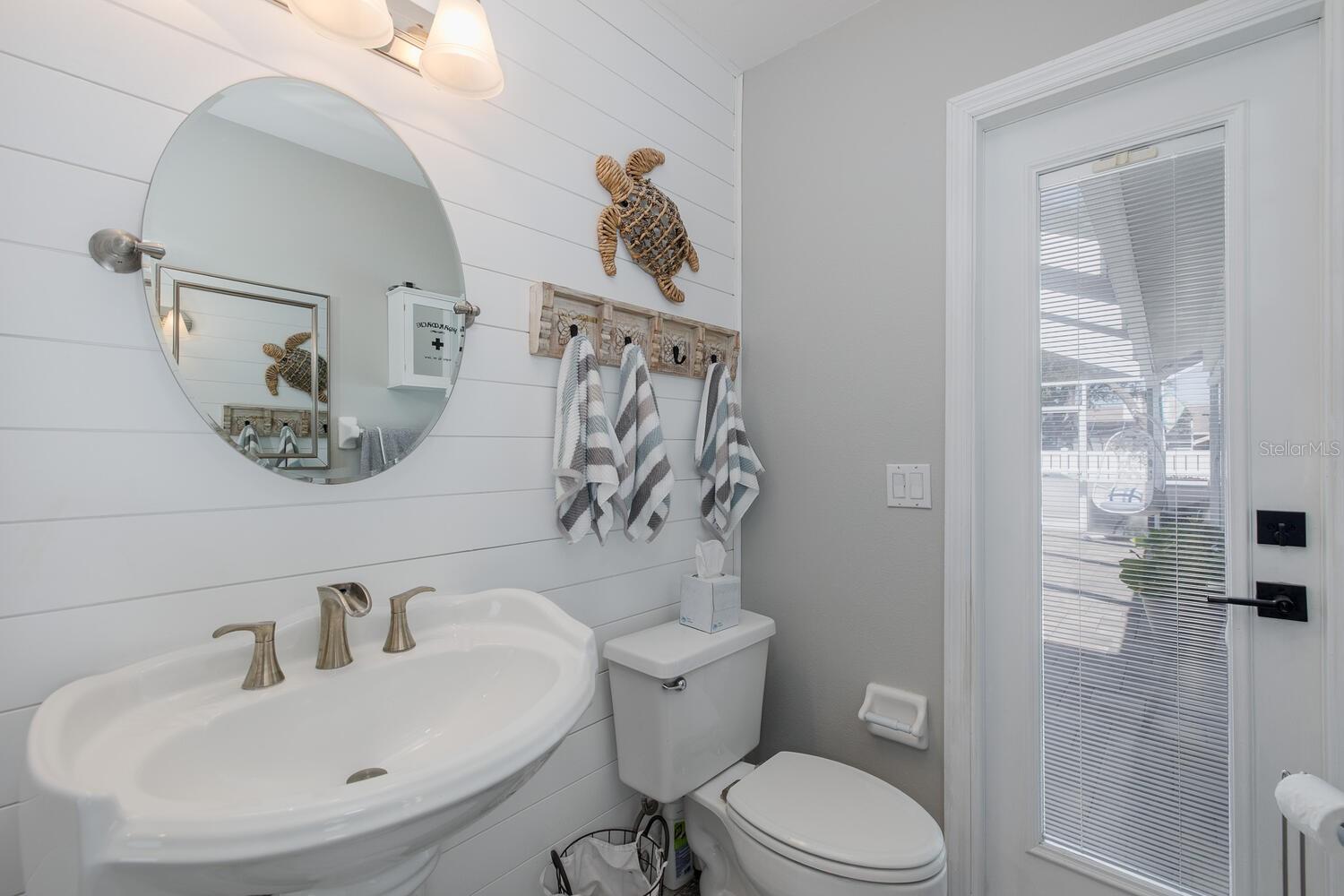Listing photo id 37 for 1049 Larkin Road