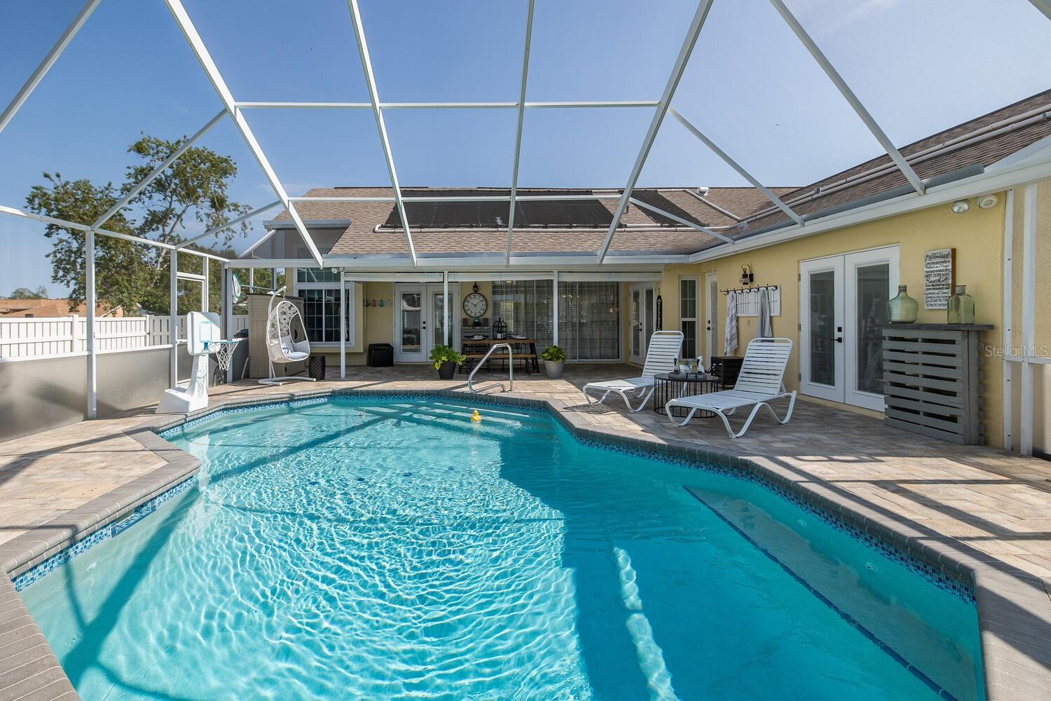 Listing photo id 46 for 1049 Larkin Road