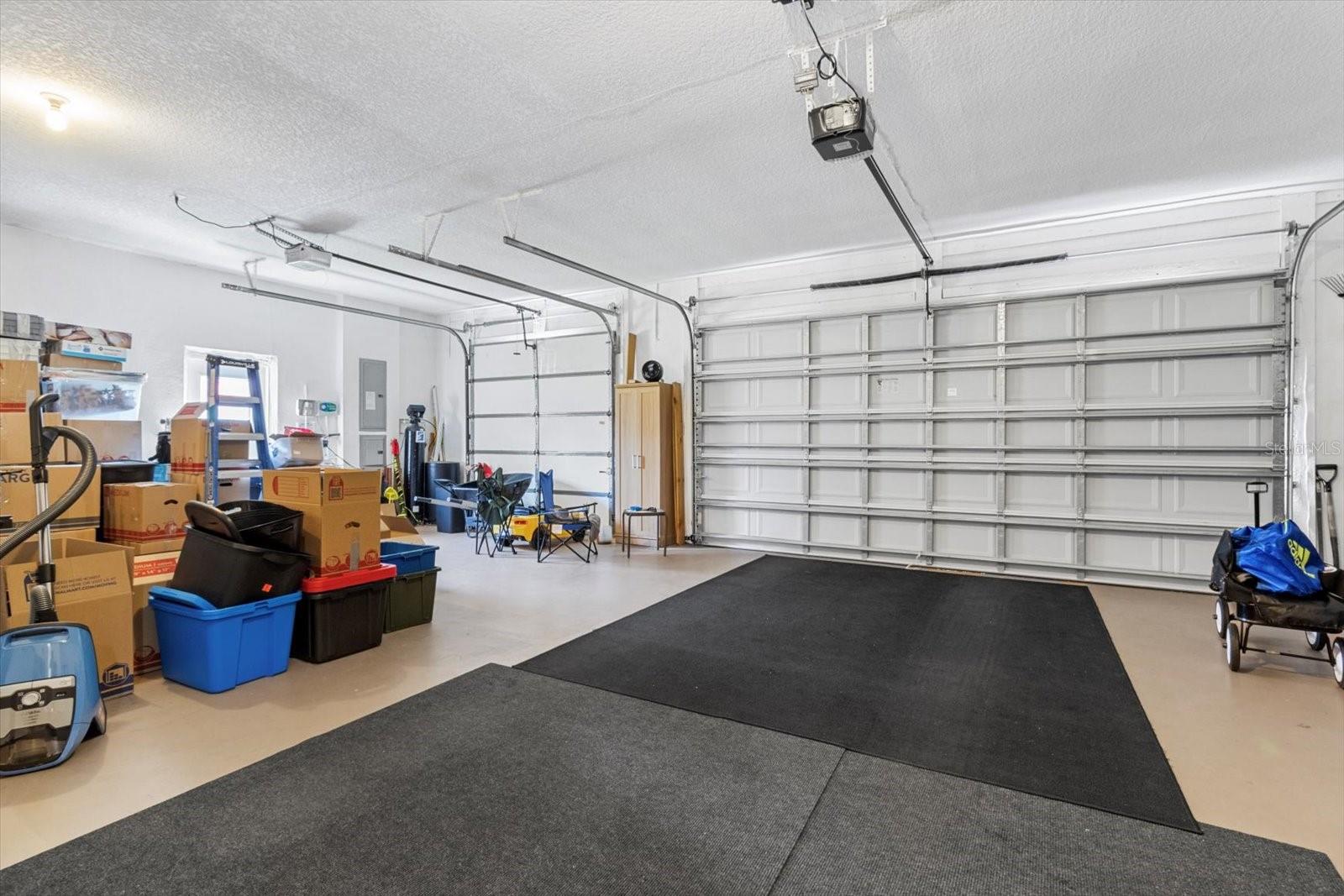 Listing photo id 40 for 487 Waterloo Court
