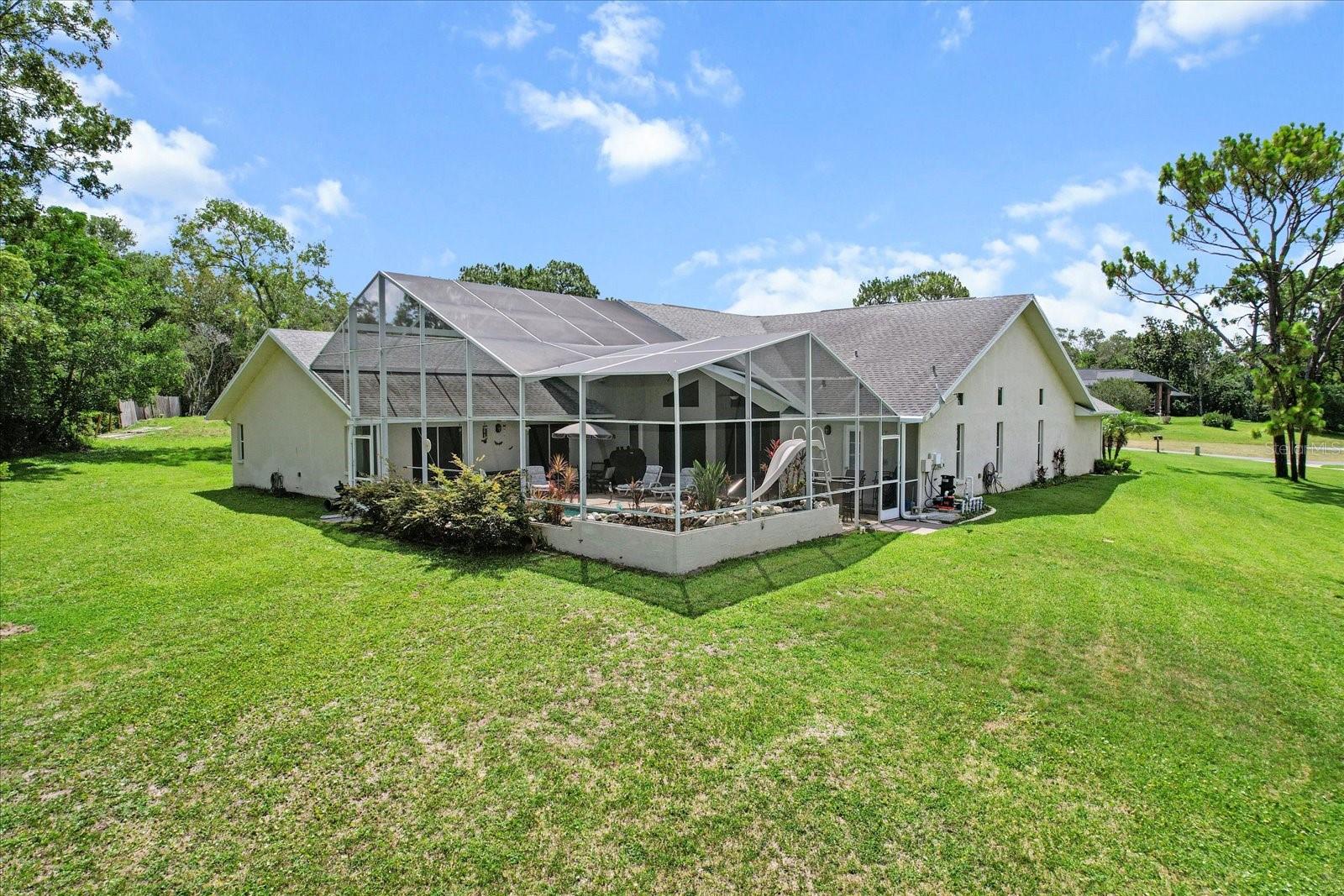 Listing photo id 46 for 487 Waterloo Court