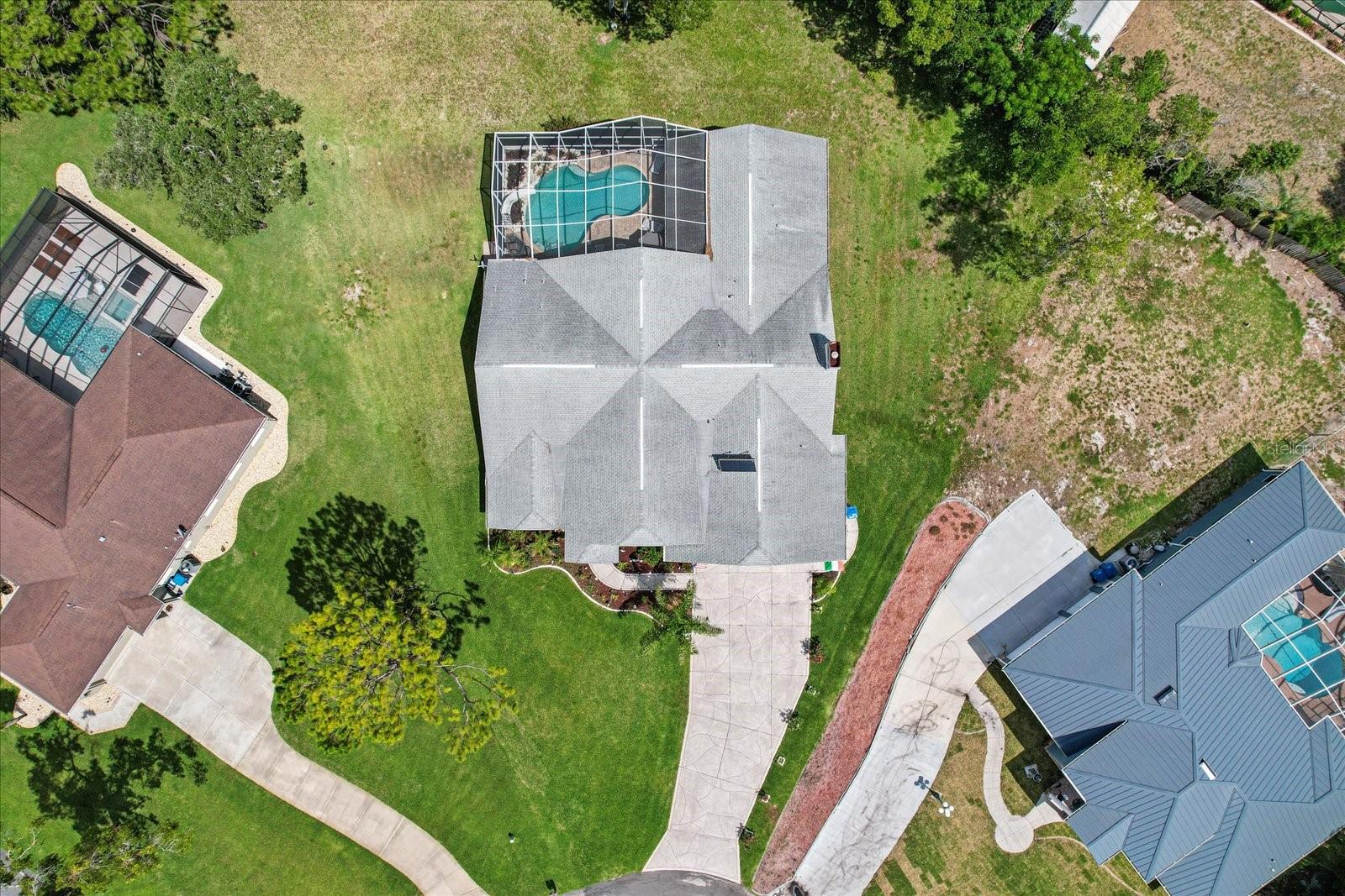 Listing photo id 47 for 487 Waterloo Court