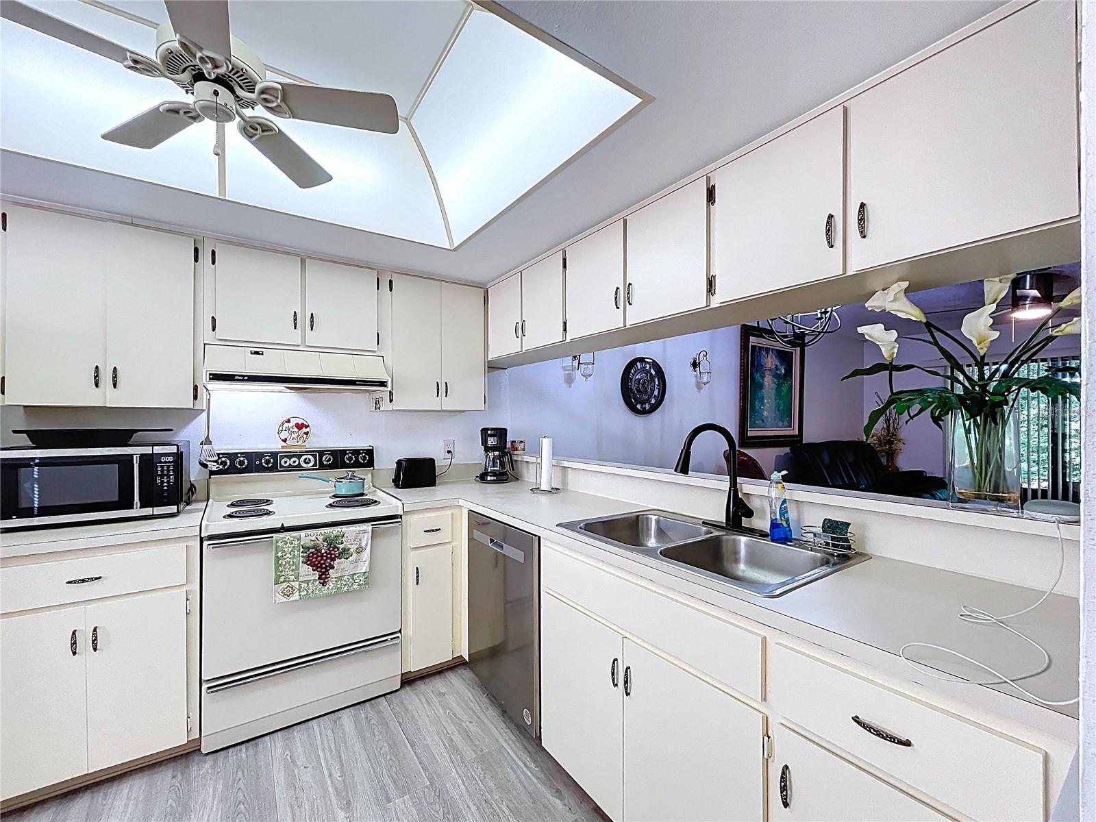 Image 28 of 59 For 2139 Sea Pines Court