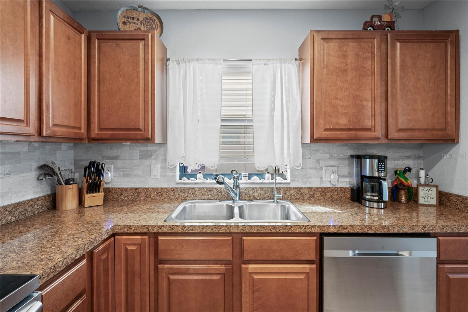 Image 10 of 55 For 6315 Shane Lane