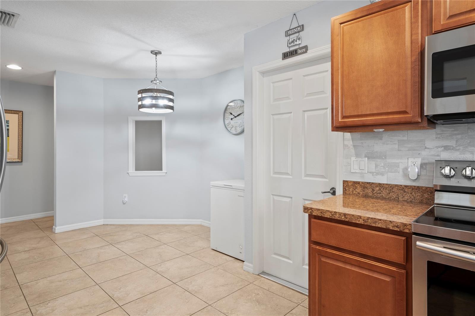 Image 15 of 55 For 6315 Shane Lane