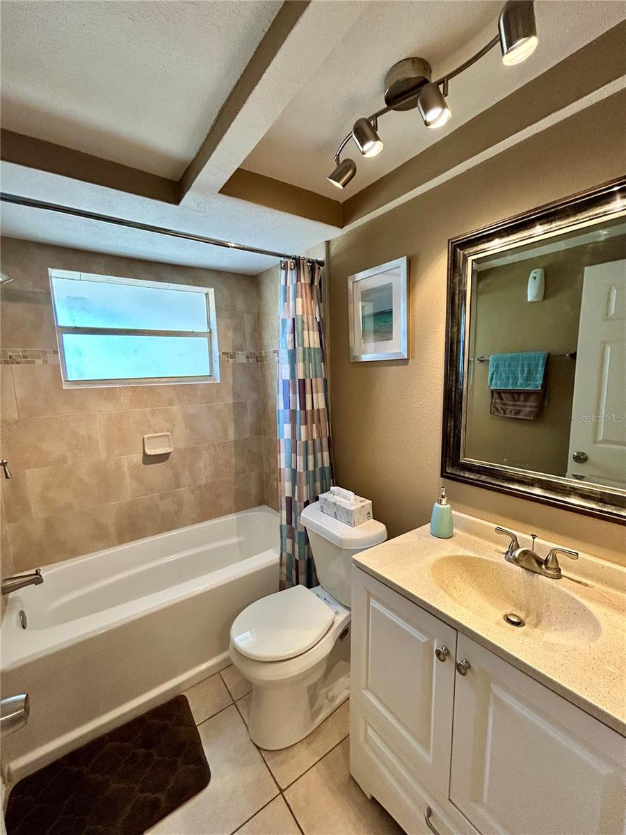 Image 16 of 45 For 7861 Raintree Drive