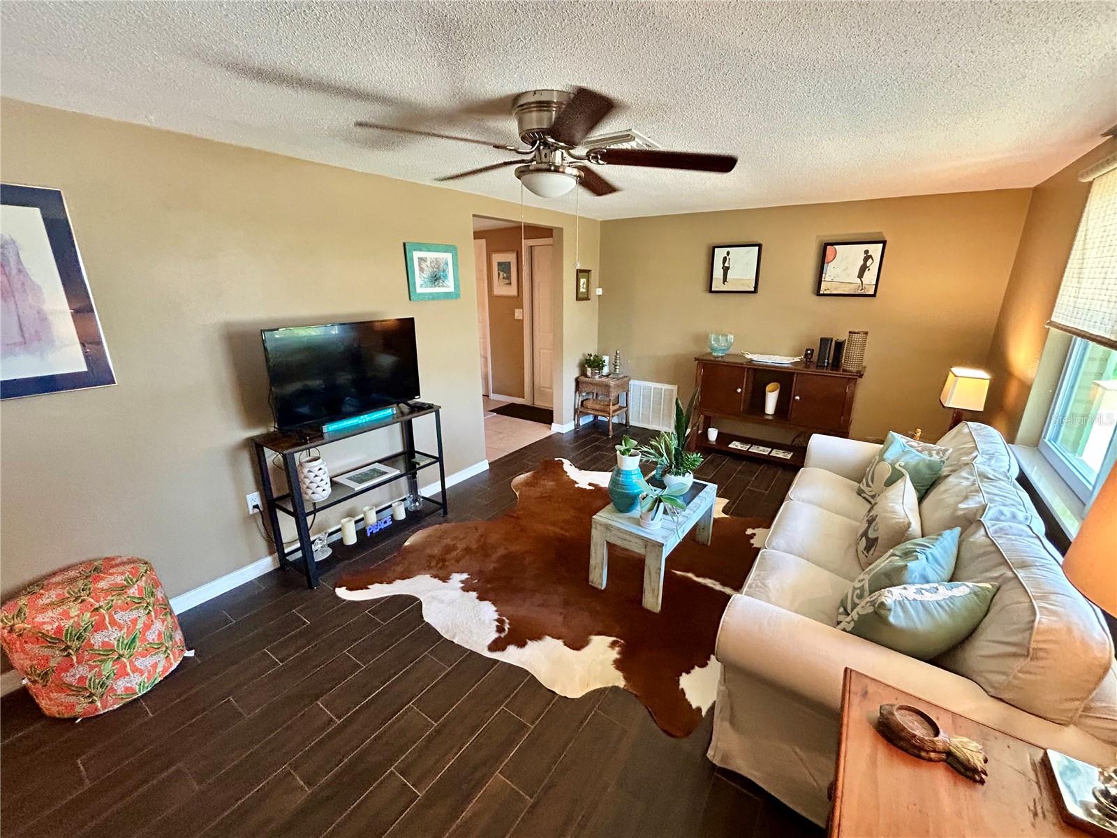 Image 2 of 45 For 7861 Raintree Drive