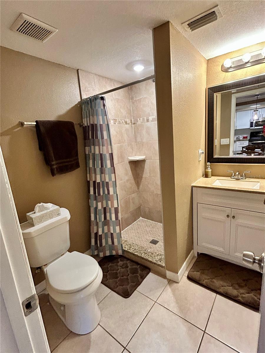 Image 20 of 45 For 7861 Raintree Drive