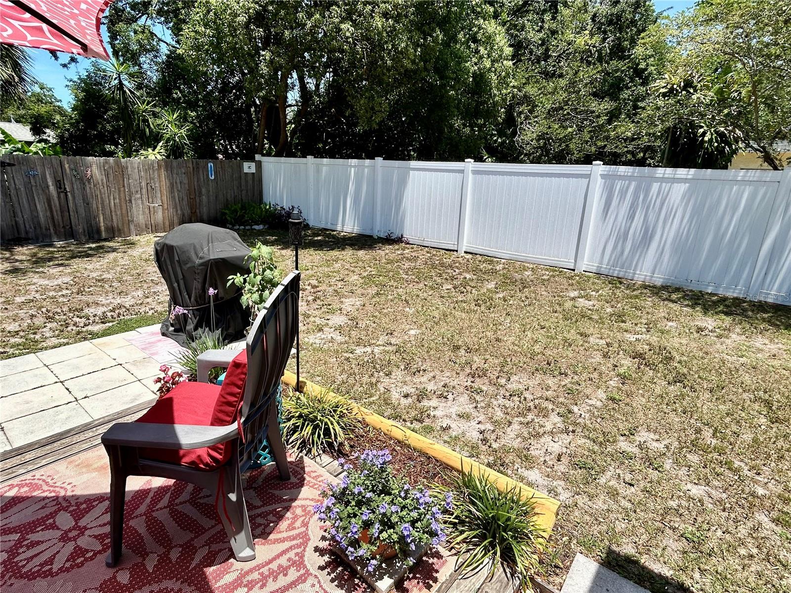 Image 25 of 45 For 7861 Raintree Drive