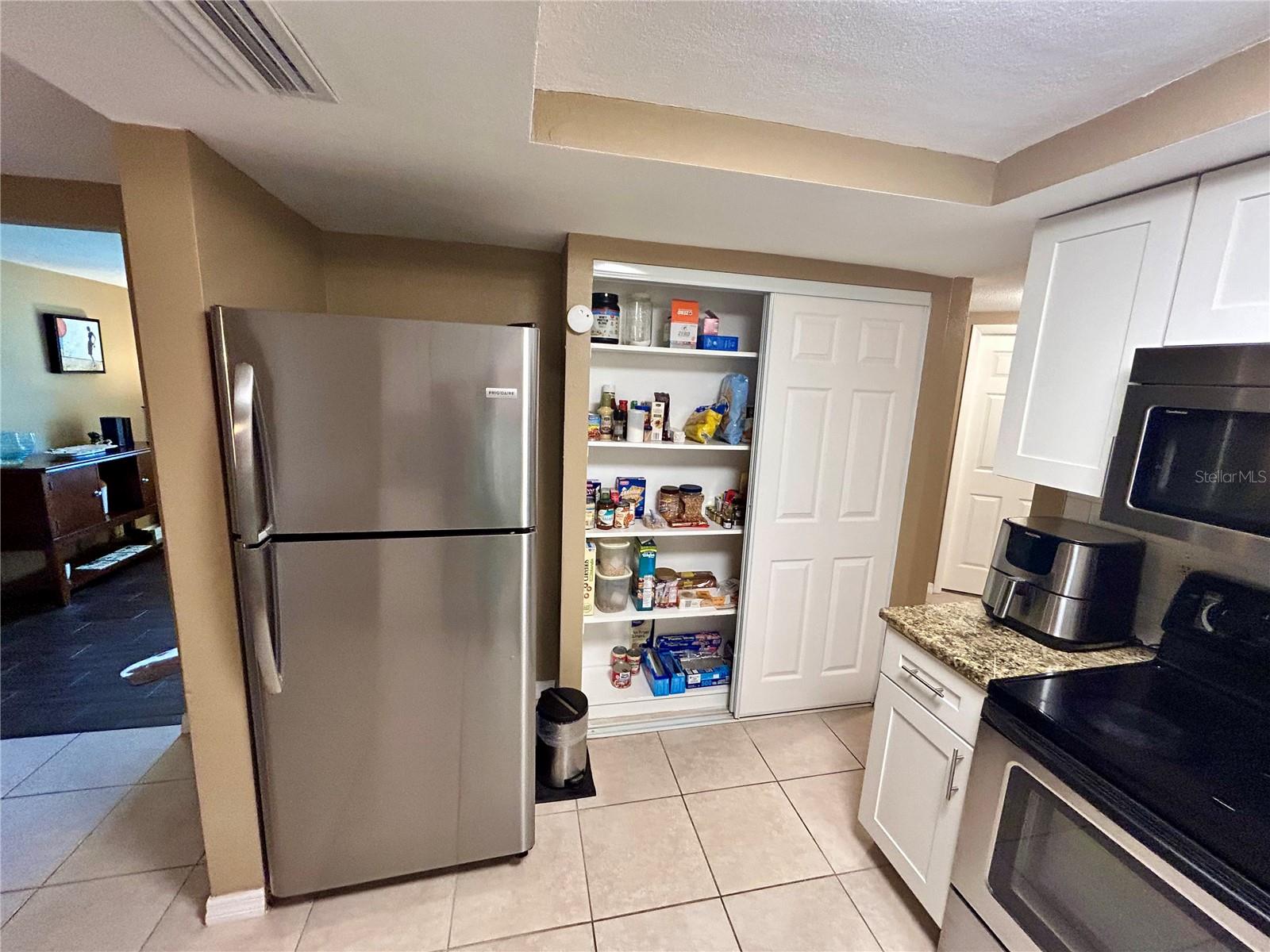 Image 9 of 45 For 7861 Raintree Drive