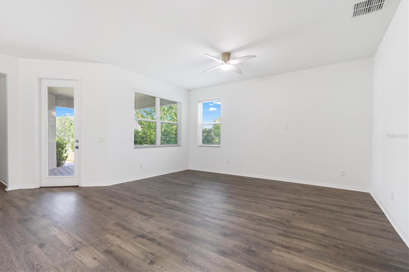 Image 10 of 51 For 3763 Villamore Lane