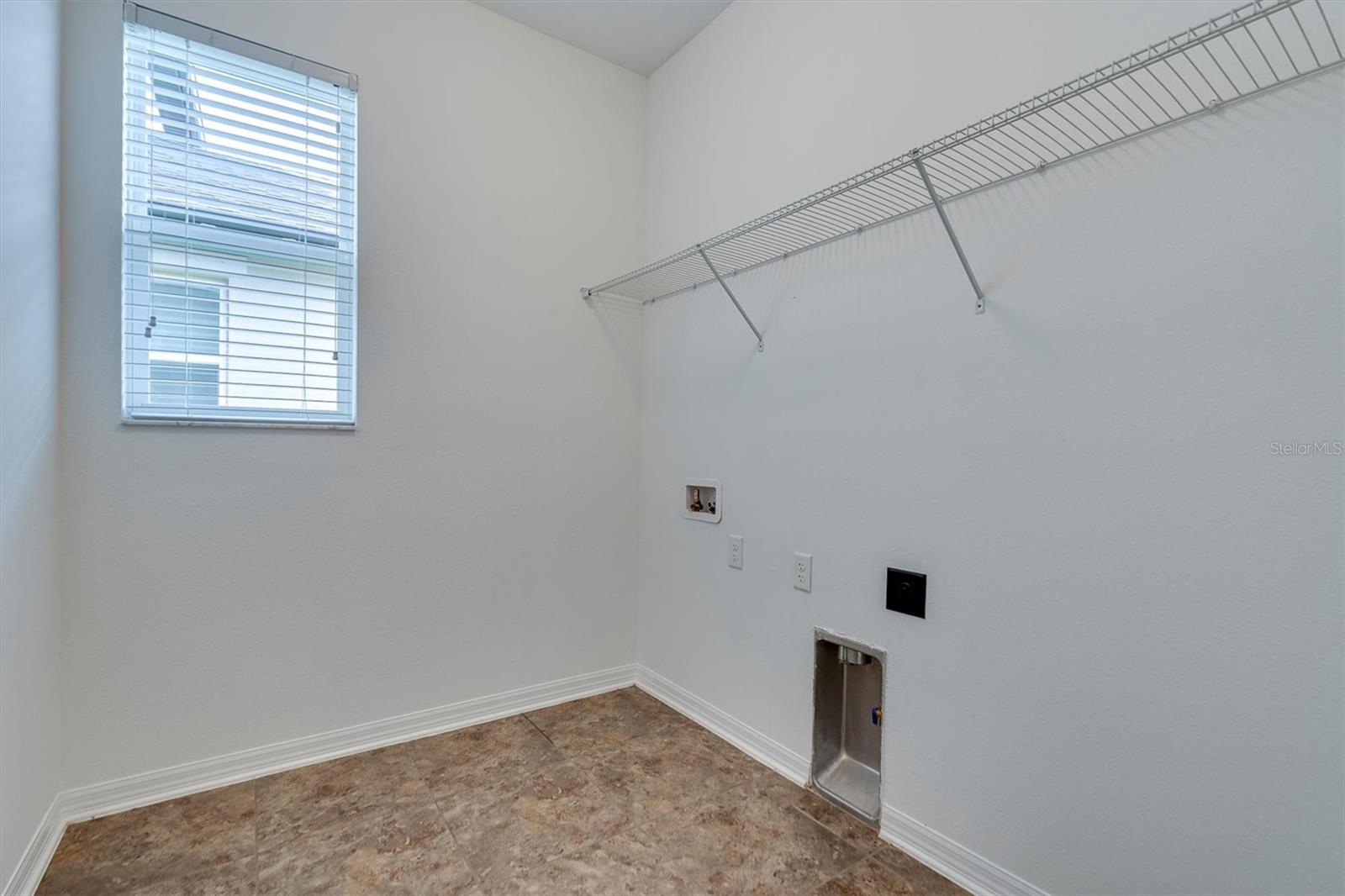 Image 33 of 51 For 3763 Villamore Lane