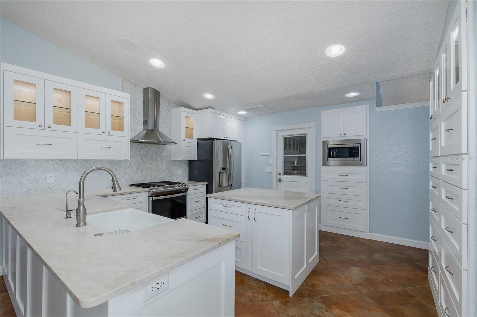 Image 10 of 53 For 3609 Montclair Drive