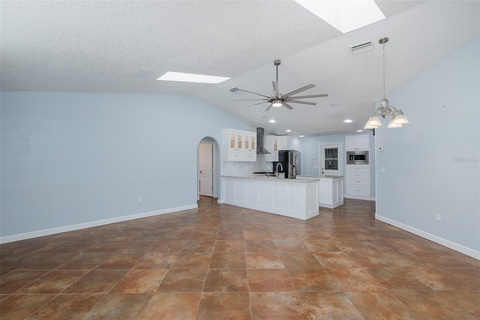 Image 17 of 53 For 3609 Montclair Drive