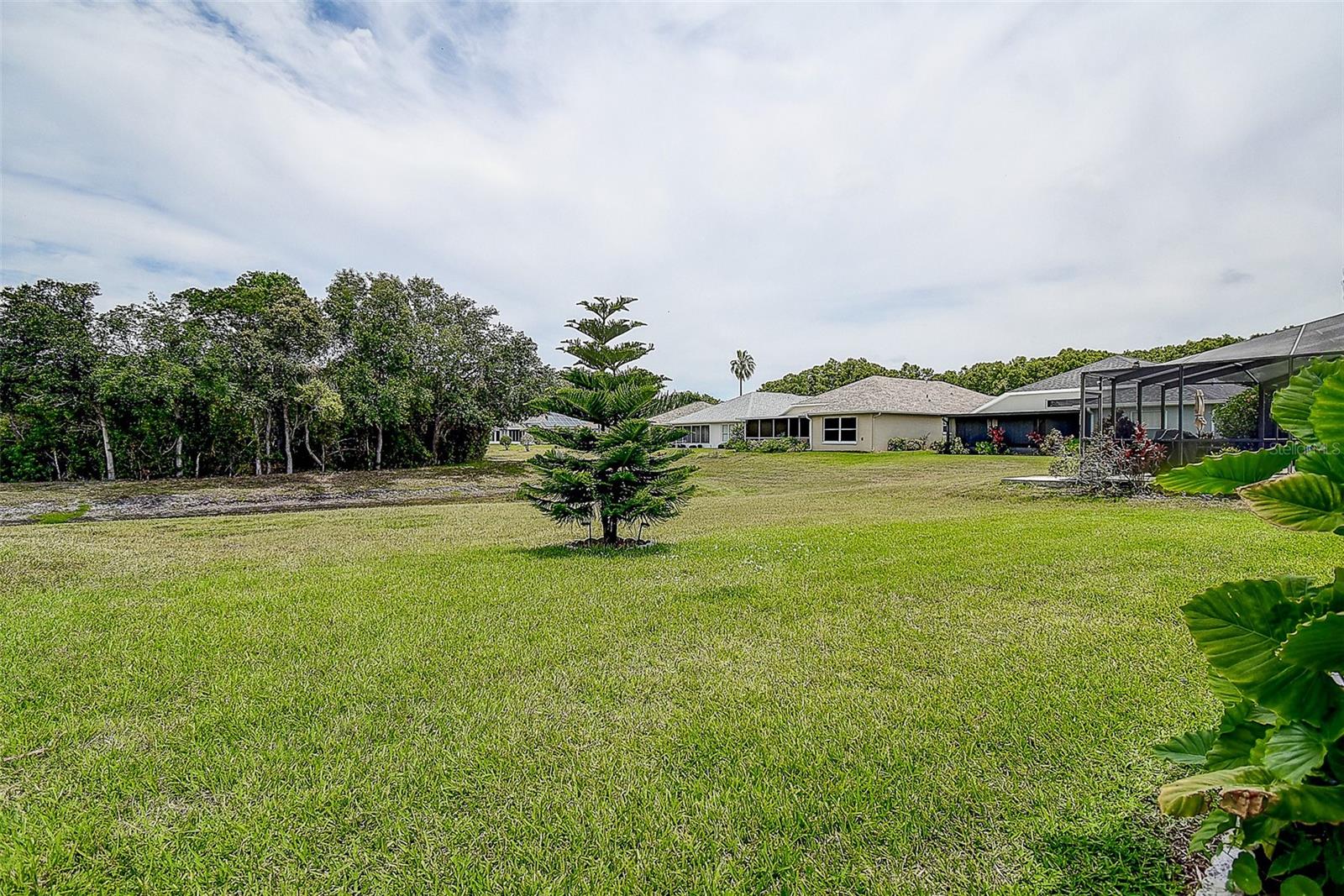 Image 35 of 41 For 14011 Shoal Drive