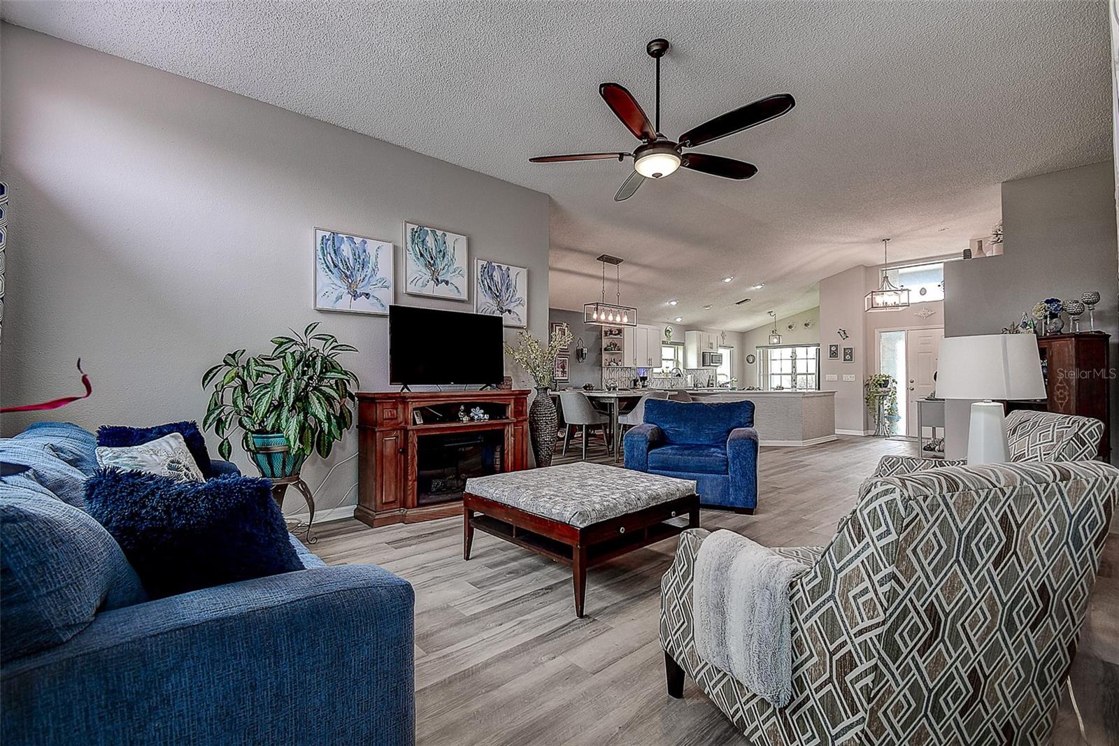 Image 9 of 41 For 14011 Shoal Drive