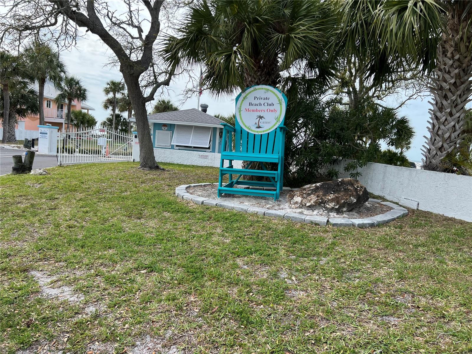 Image 4 of 22 For 4854 Marine Parkway 103