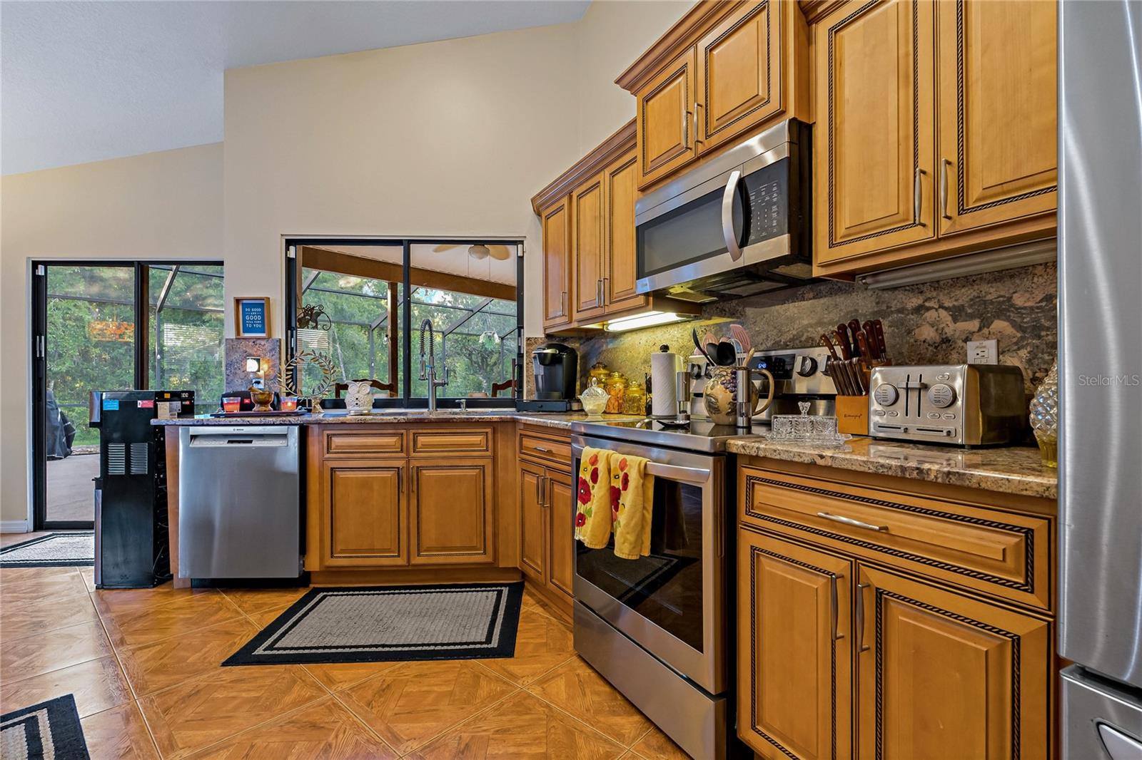 Image 11 of 53 For 32 Linder Circle