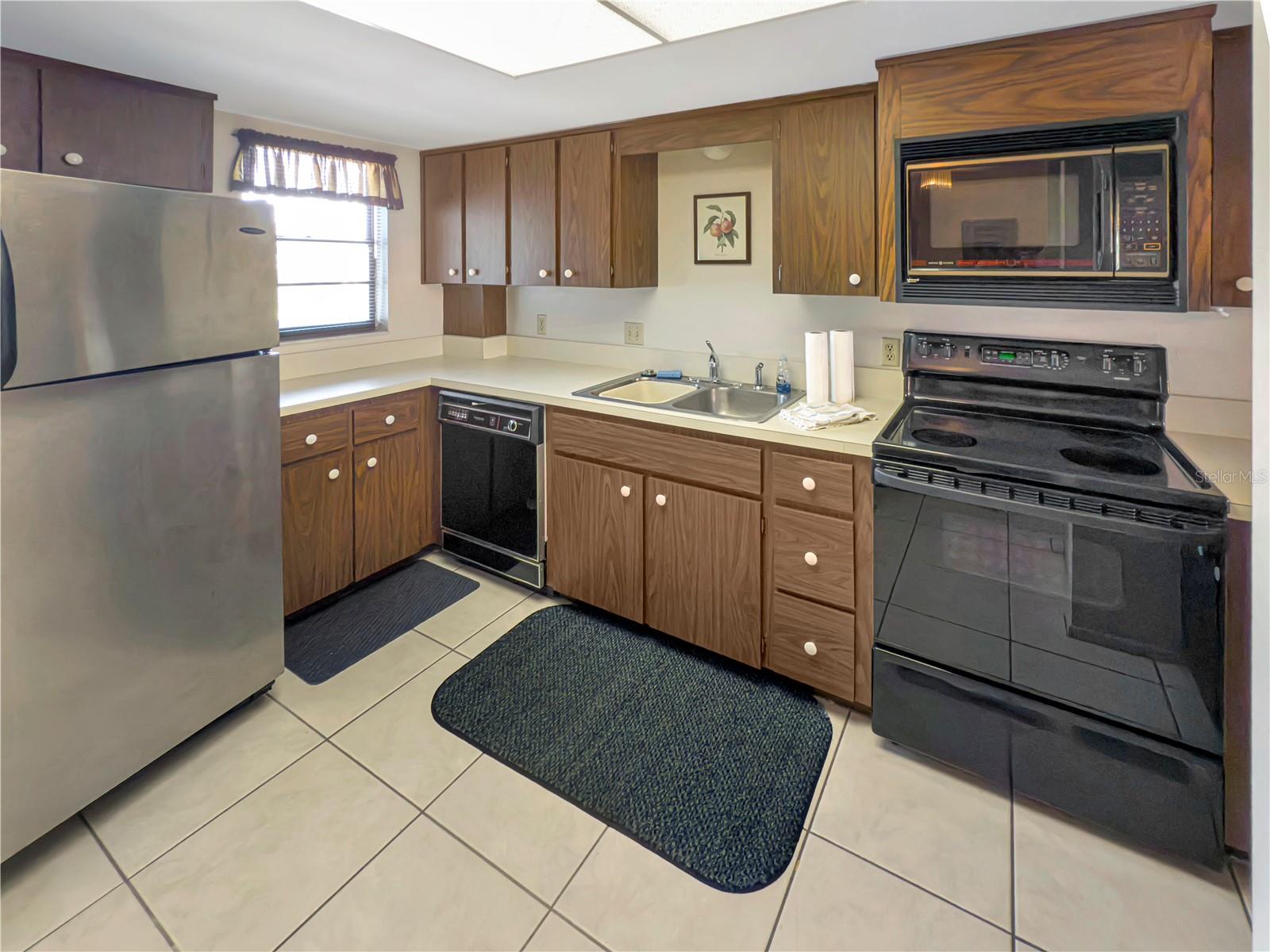 Image 15 of 26 For 5627 Ferguson Court 1303