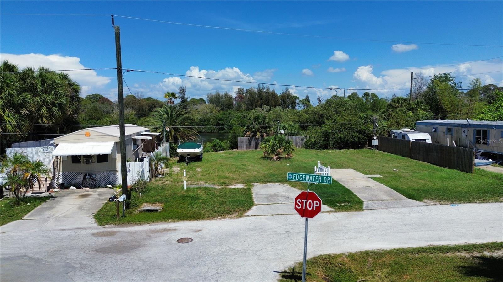 Image 4 of 10 For 6981 Edgewater Drive
