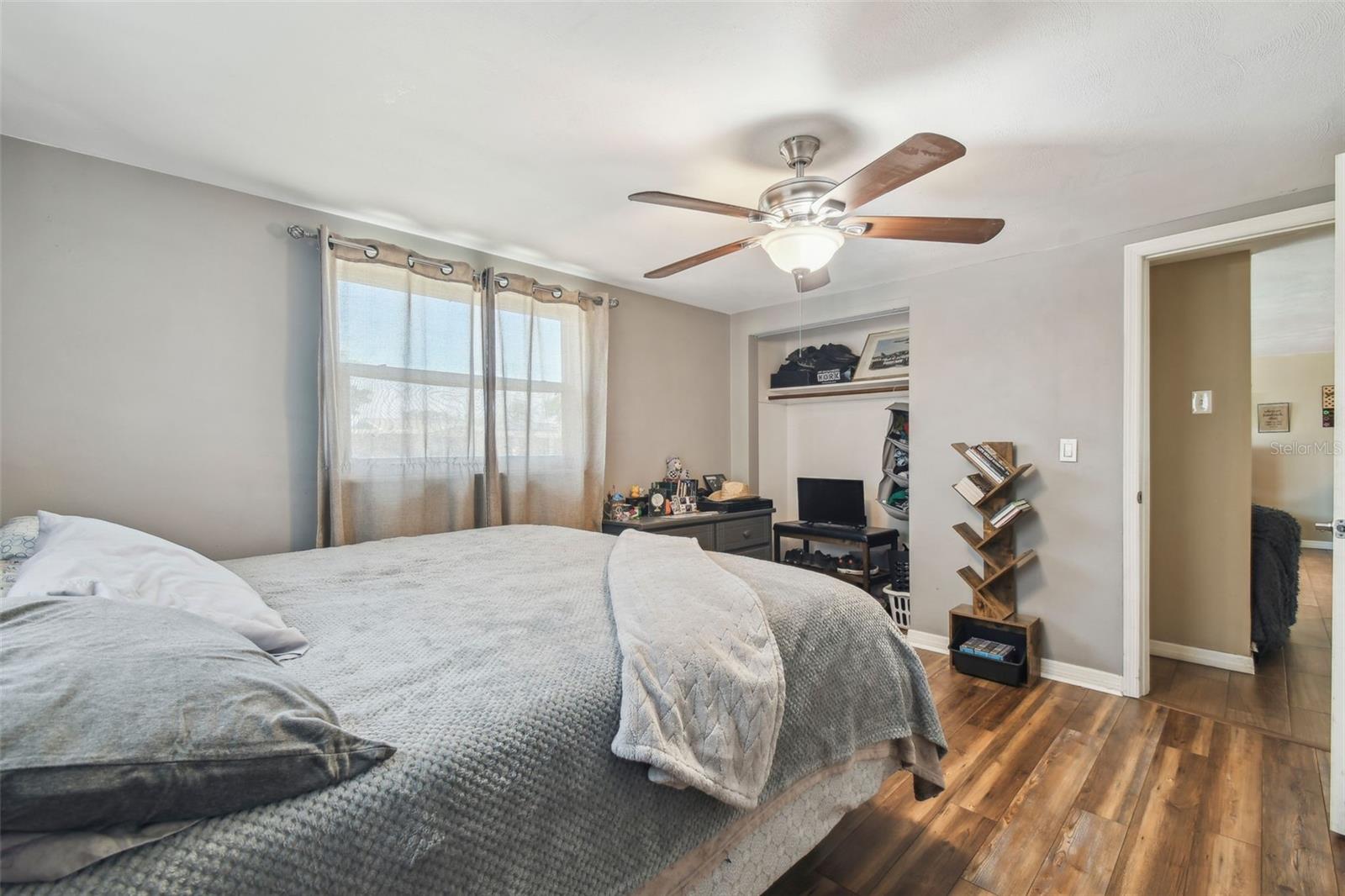 Image 12 of 17 For 7830 Ilex Drive