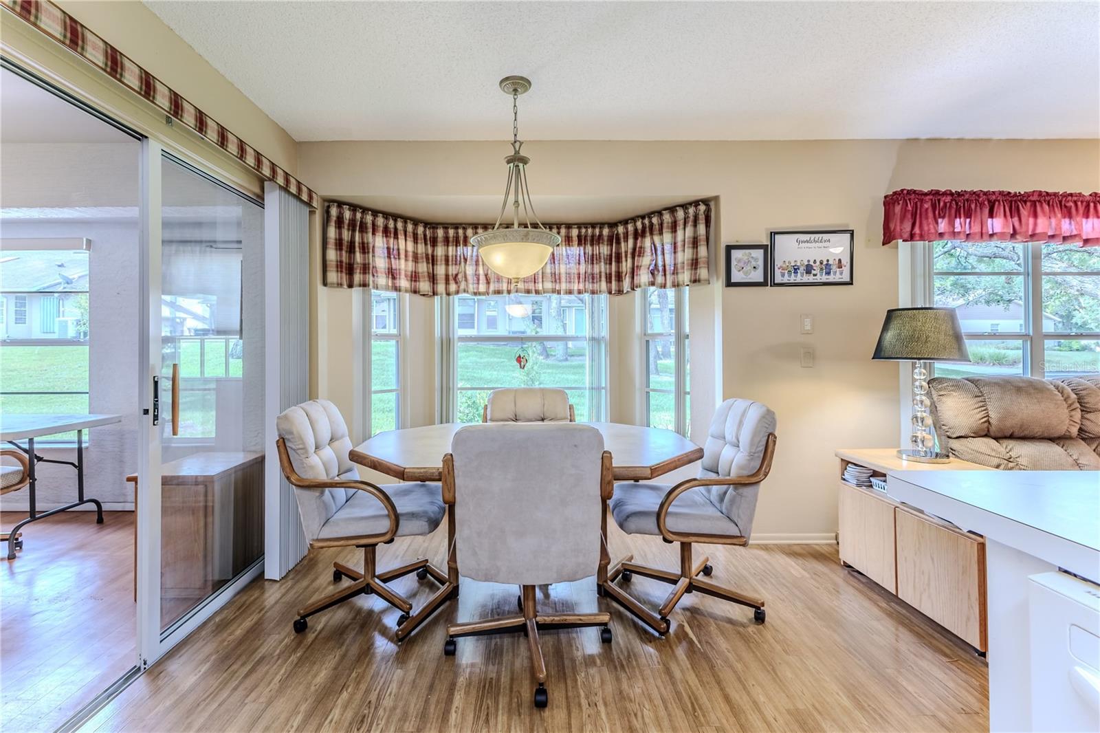 Image 20 of 59 For 7392 Willow Brook Drive