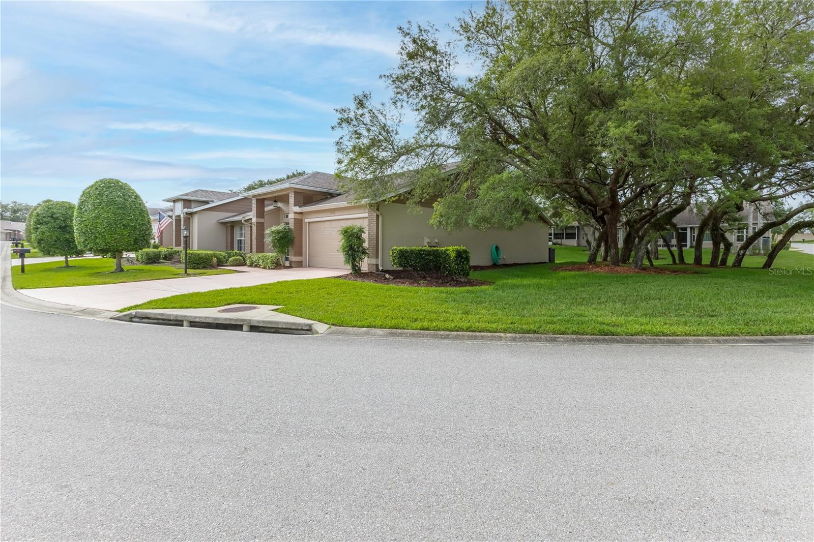 Image 4 of 59 For 7392 Willow Brook Drive