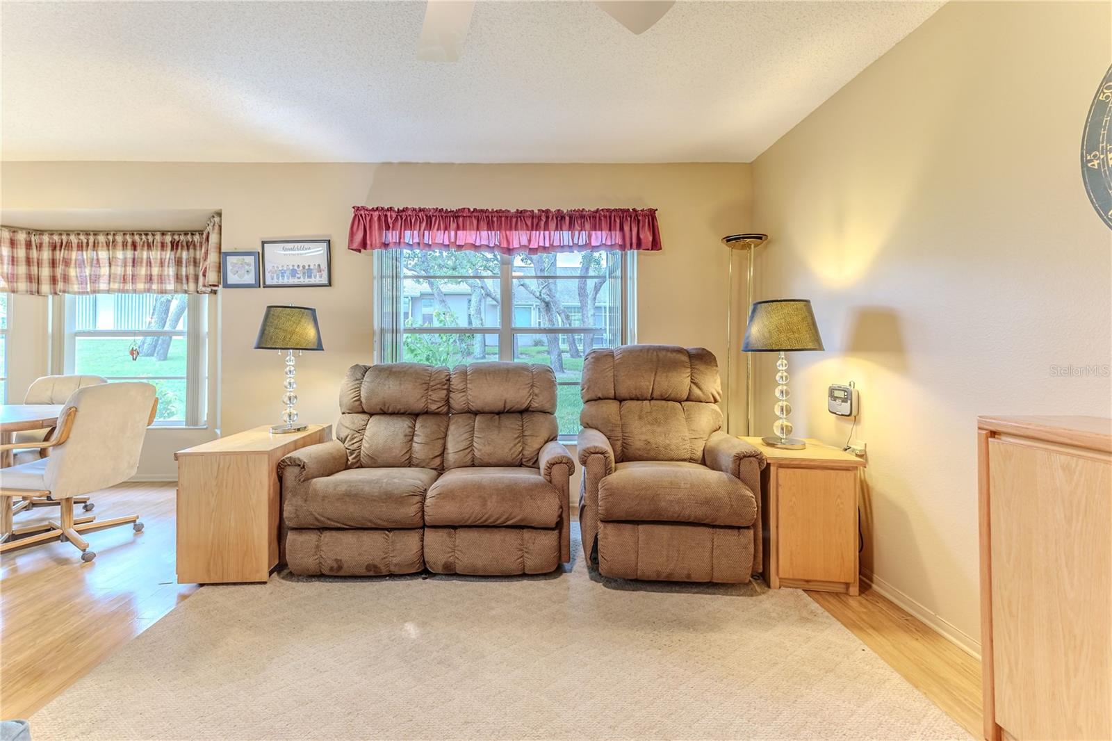 Image 42 of 59 For 7392 Willow Brook Drive