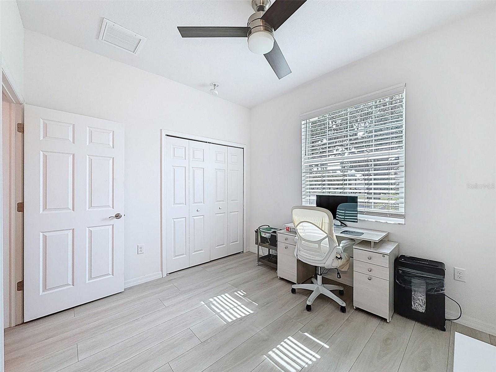 Listing photo id 18 for 13349 Niti Drive