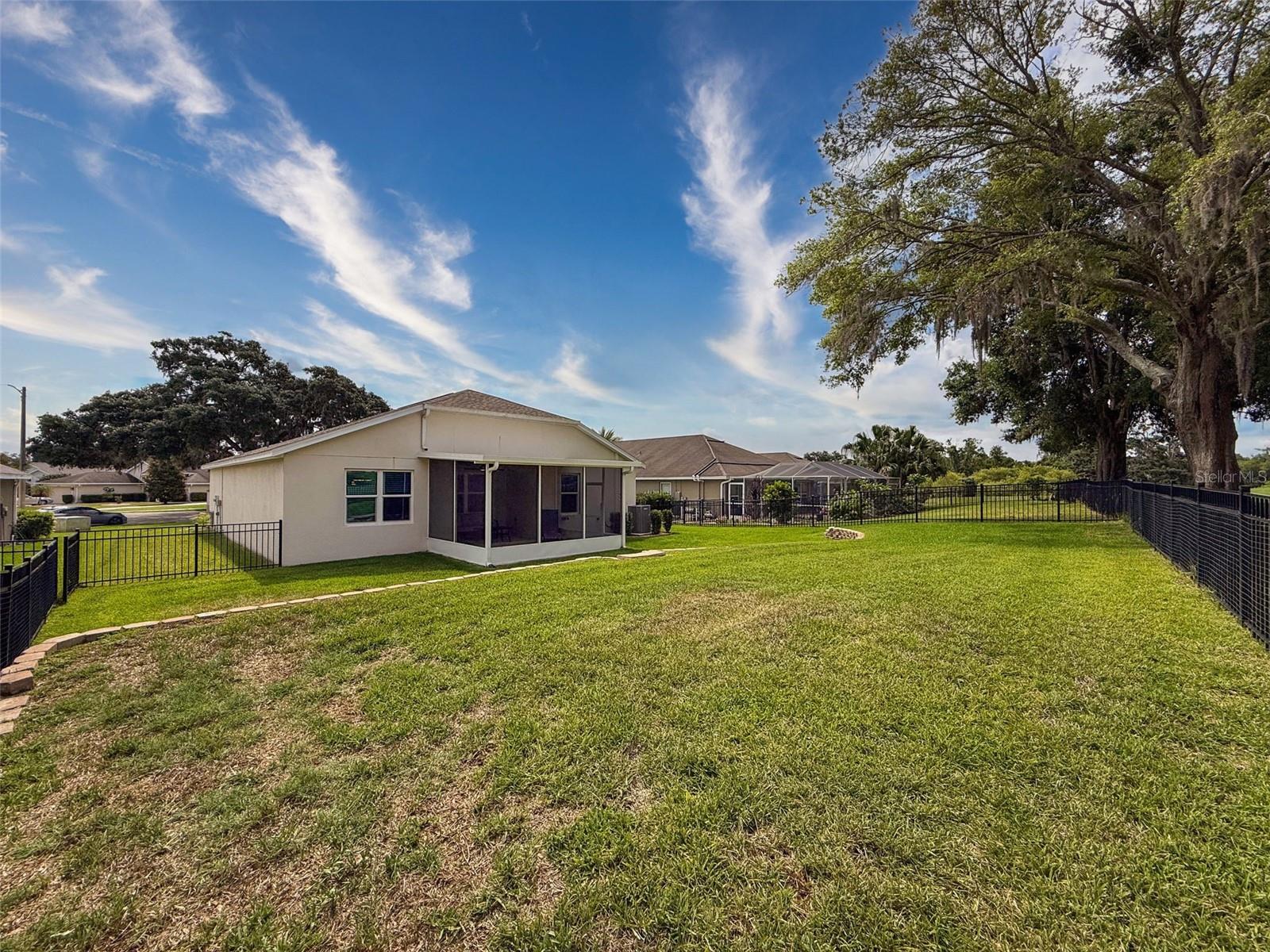 Listing photo id 32 for 13349 Niti Drive