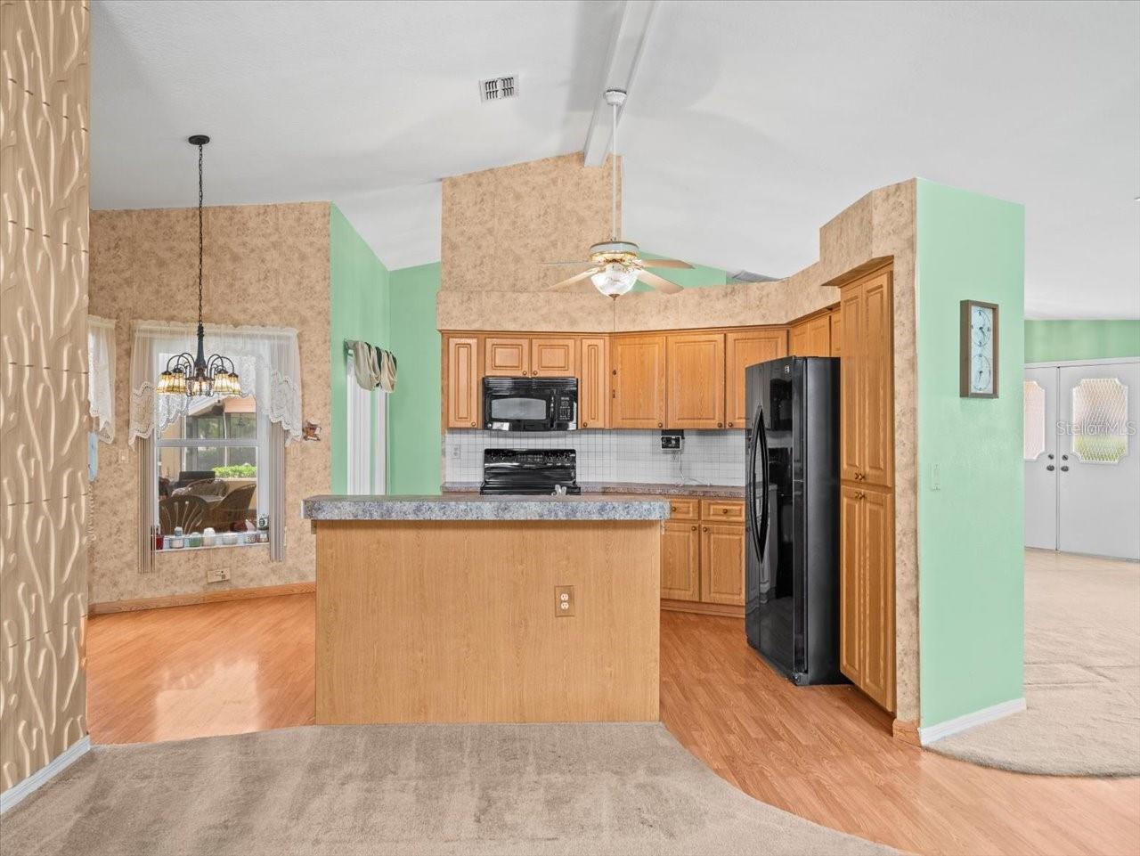 Image 20 of 47 For 10442 Ventura Drive