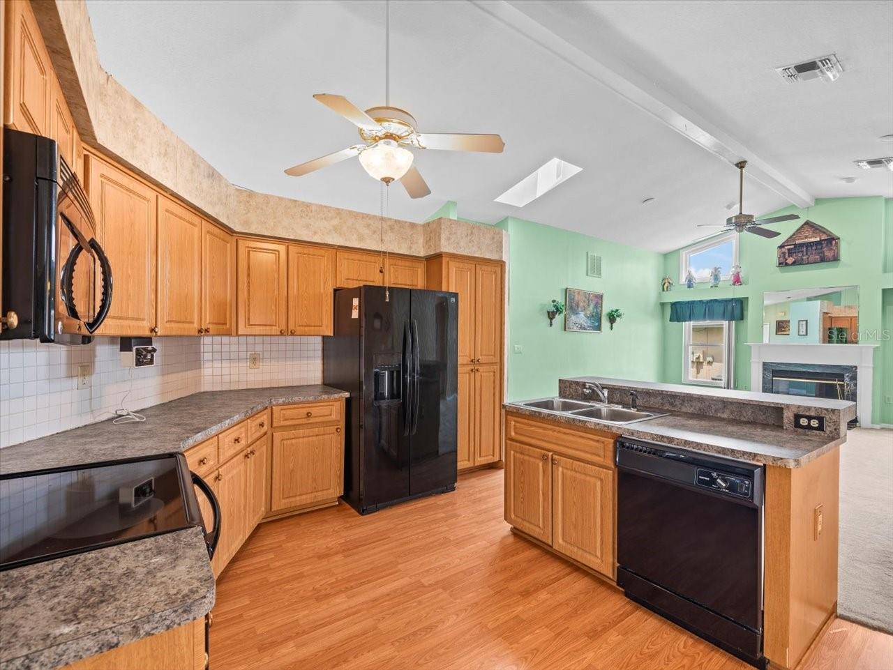Image 23 of 47 For 10442 Ventura Drive