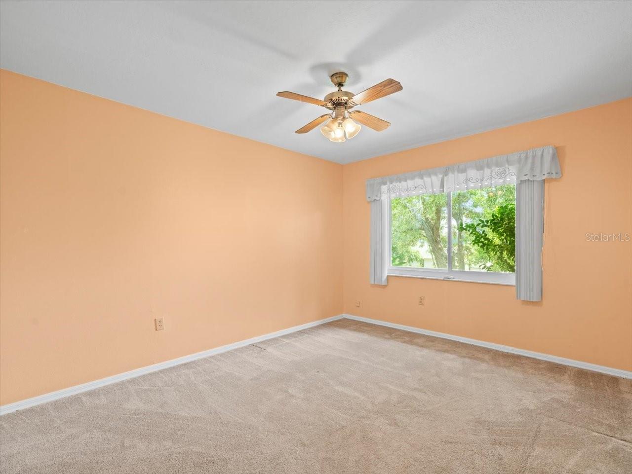 Image 36 of 47 For 10442 Ventura Drive