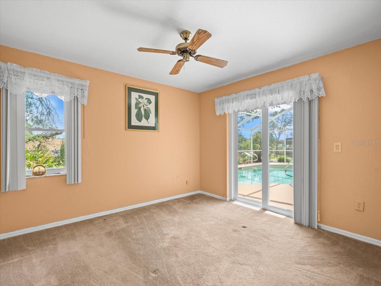 Image 38 of 47 For 10442 Ventura Drive