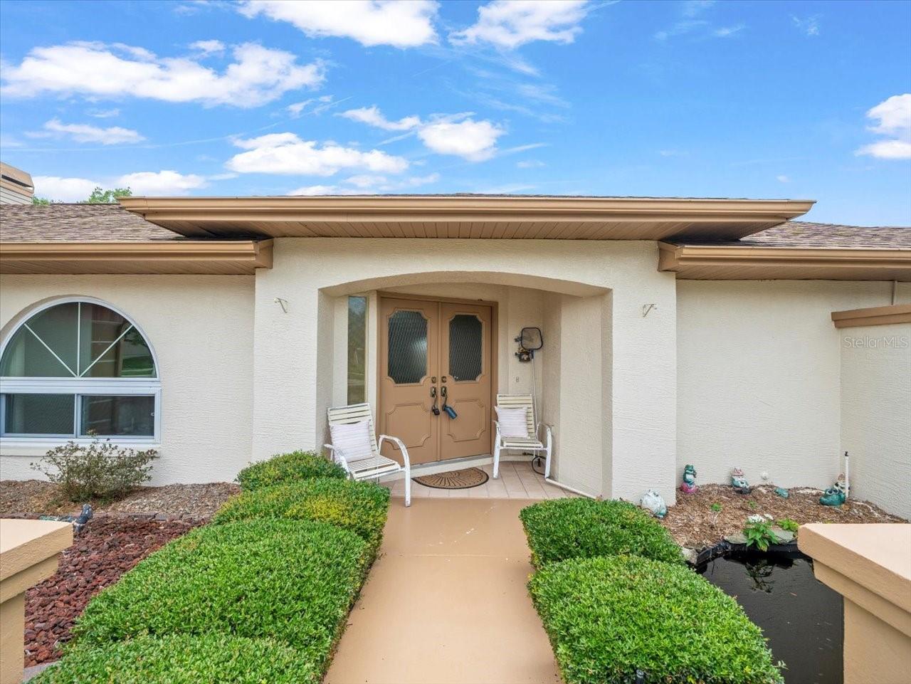 Image 4 of 47 For 10442 Ventura Drive