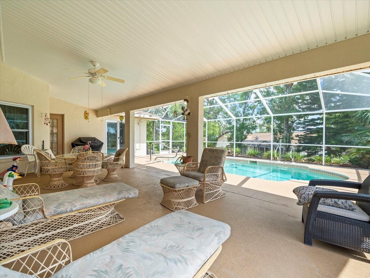 Image 42 of 47 For 10442 Ventura Drive