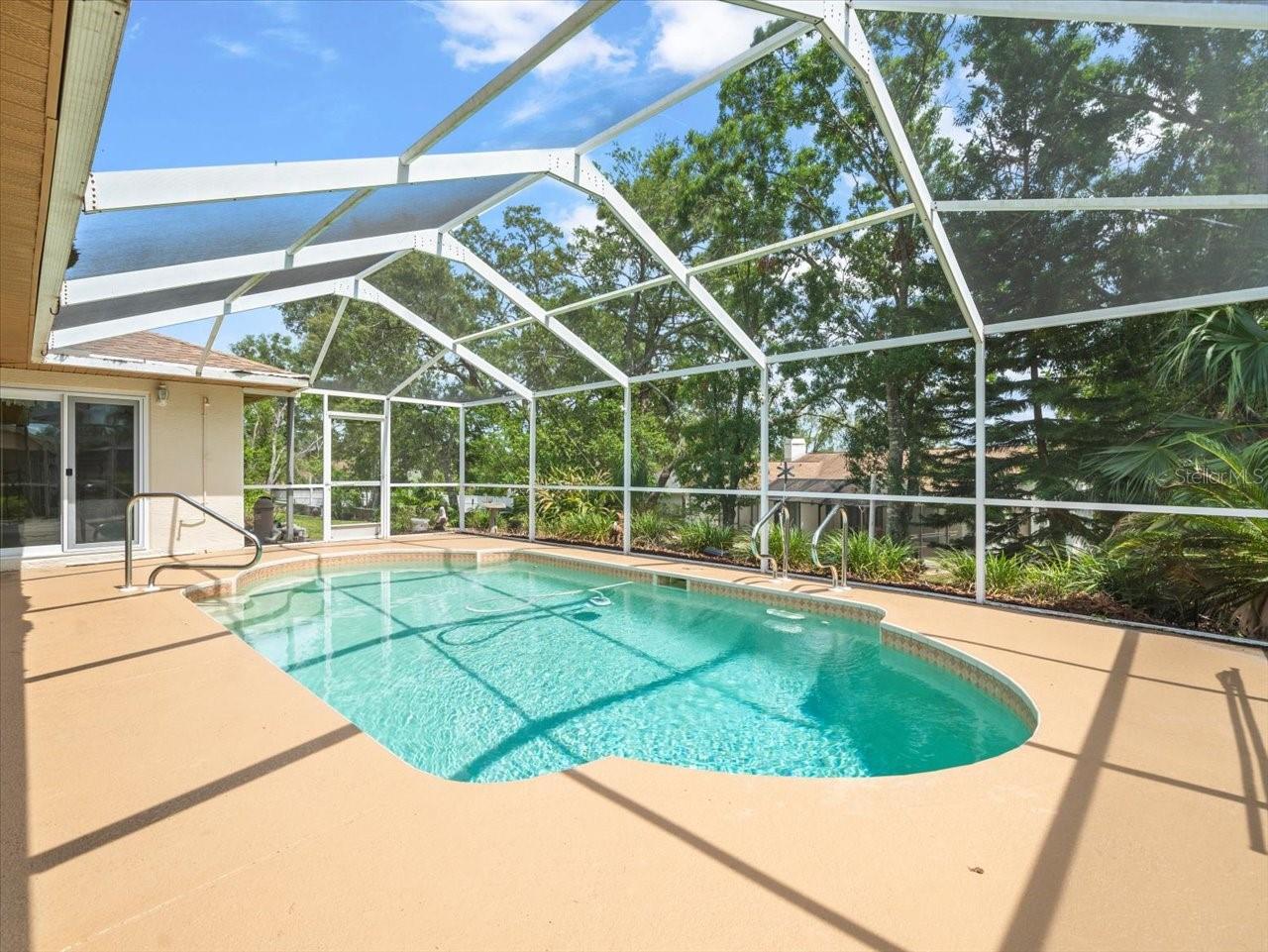 Image 43 of 47 For 10442 Ventura Drive