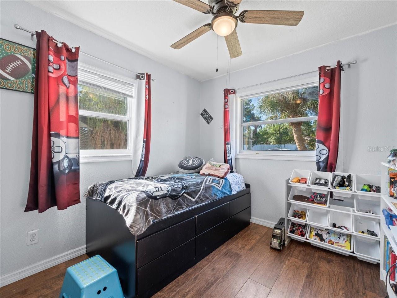Image 18 of 43 For 9891 52nd Street N