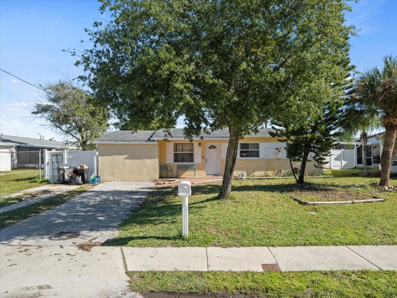 Image 36 of 43 For 9891 52nd Street N