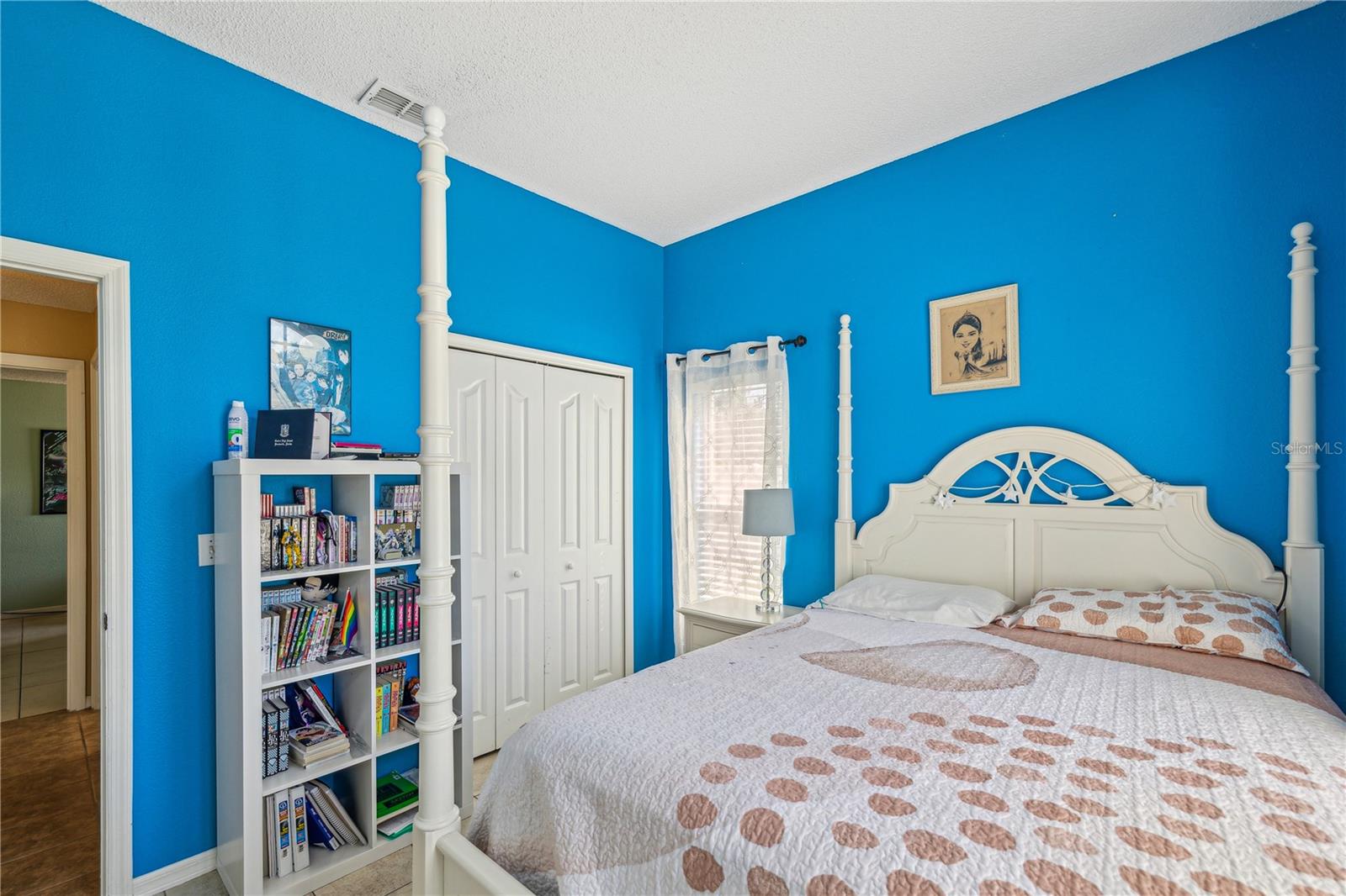 Listing photo id 26 for 11192 Archer Avenue