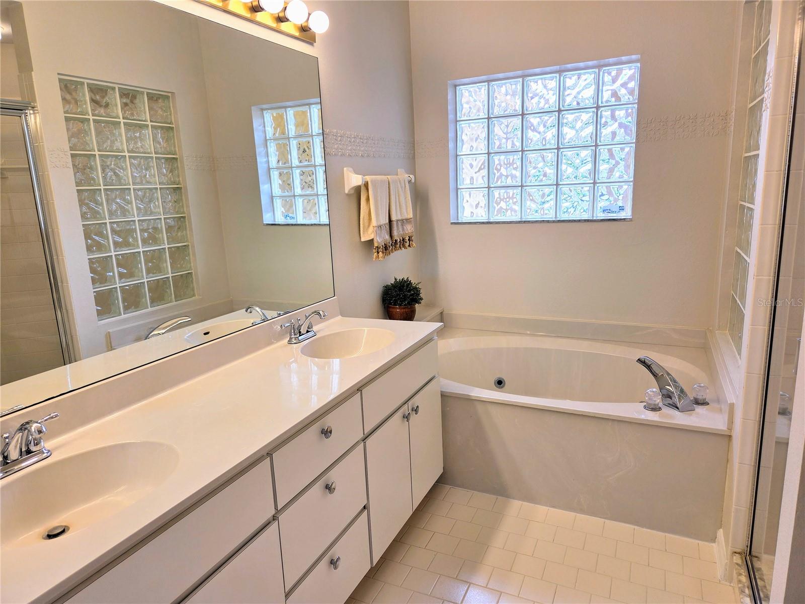 Image 15 of 45 For 3627 Muirfield Court 3627