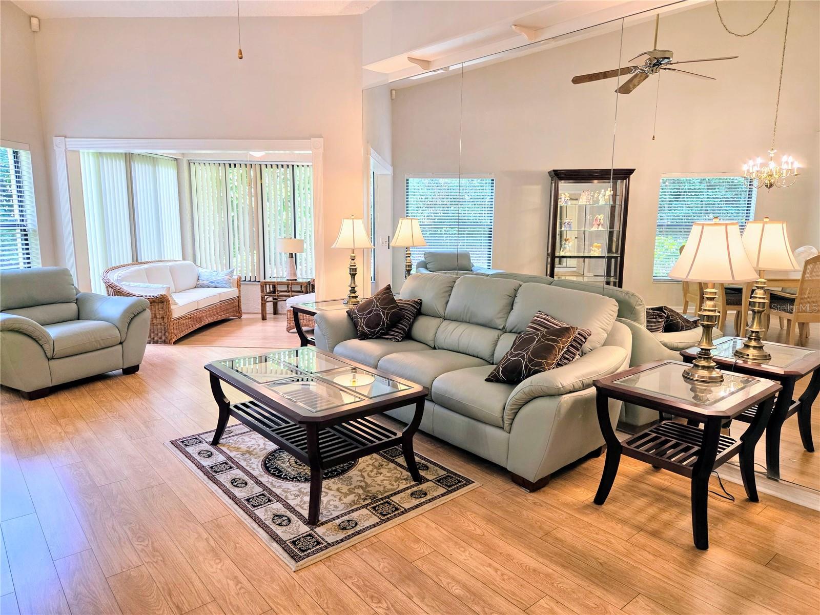 Image 4 of 45 For 3627 Muirfield Court 3627