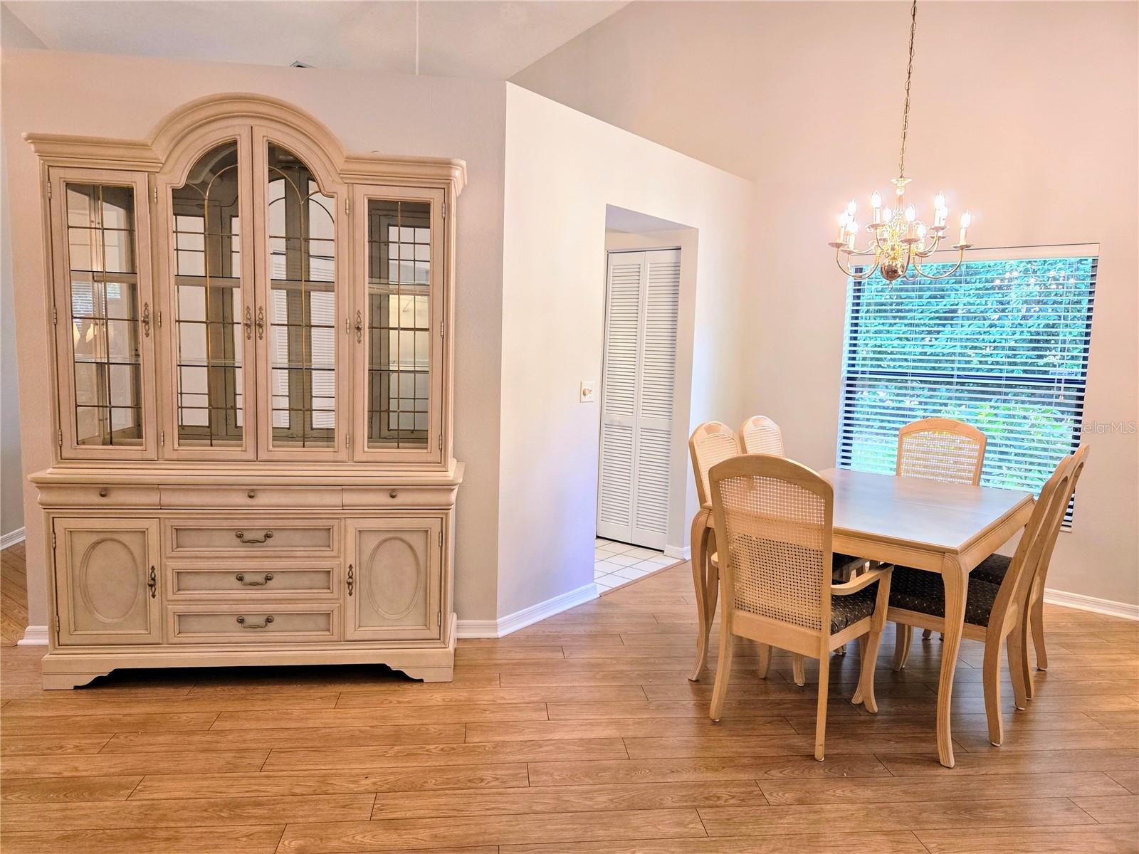 Image 5 of 45 For 3627 Muirfield Court 3627